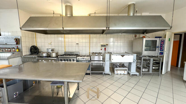 RESTAURACJA DZIAŁA I POSIADA ZAPLANOWANE IMPREZY !