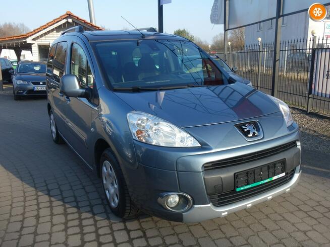 Peugeot Partner 2011 1.6 diesel 112km klima  2 komplety kół