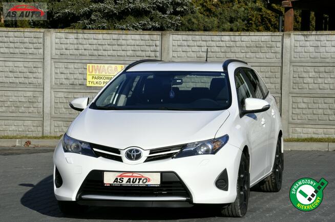 Toyota Auris 1,6i 132KM Premium/SerwisASO/Alufelgi/Ledy/podgrzewaneFotele