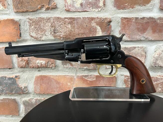 Rewolwer czarnoprochowy Remington 1858 6,5″ RGA36