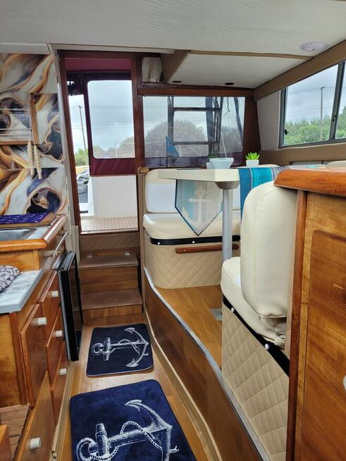 Łódż Motorowodna Bayliner 2556