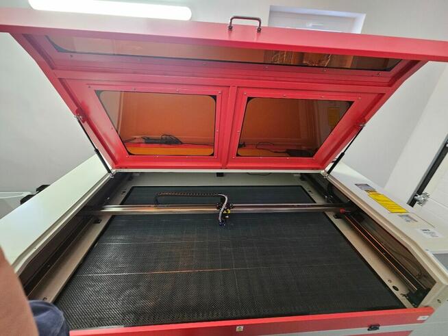 Profesjonalne usługi cięcia i grawerowania CNC