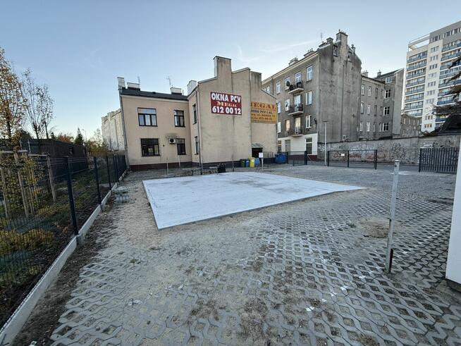 Plac - ul. Grochowskiej 332 róg Bliskiej o pow. 200 m2