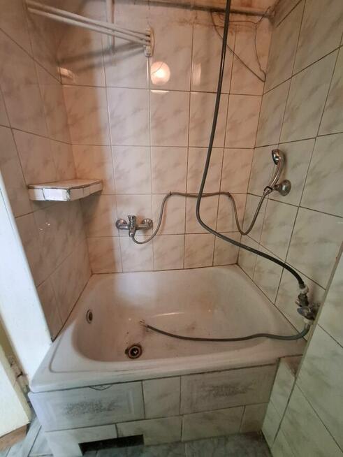 Sprzedam mieszkanie w kamienicy