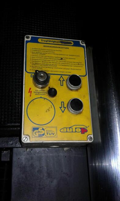 Podnośnik warsztatowy serwisowy podposadzkowy AUTOP 3t