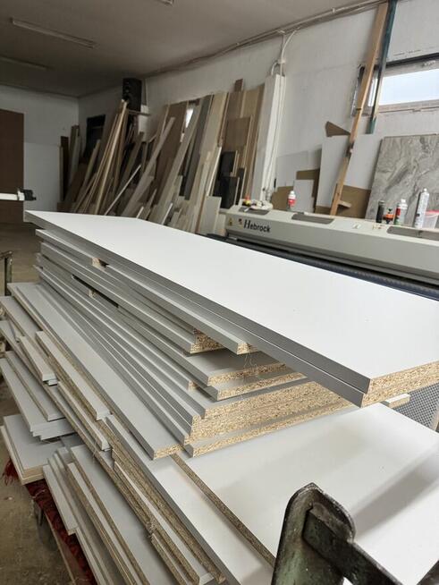 Poszukujemy stolarza oraz pomocnika stolarza