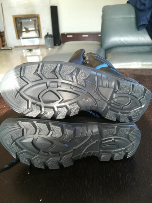 Sprzedam nowe buty robocze