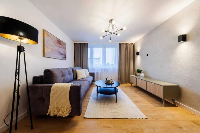 gotowe do wejścia, przestronne i przytulne, balkon