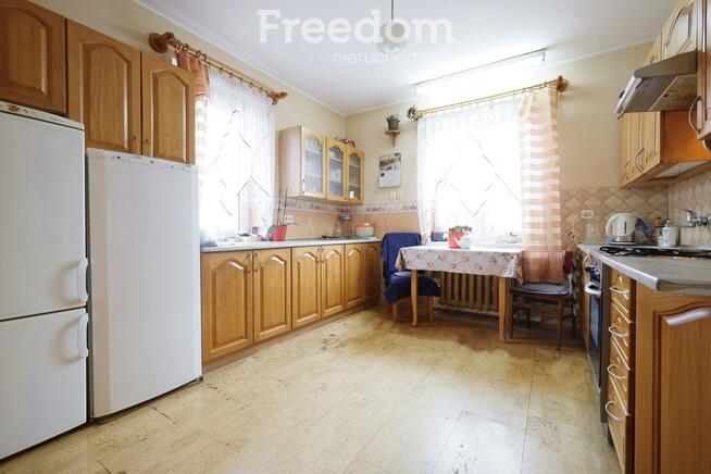 Dom z dodatkowymi działkami