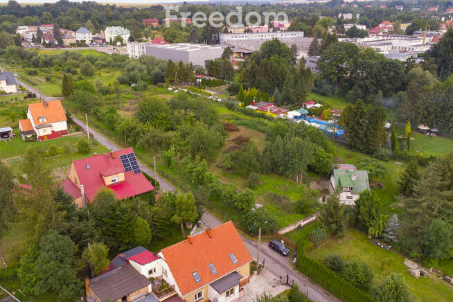 Duża działka budowlana z możliwością podziału