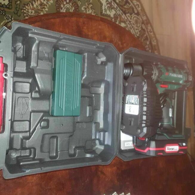 Wkretarka Parkside ladowarka bateria wiertla