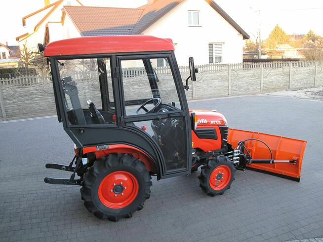 Mini Traktorek B1181 4X4 18KM Wspomaganie Mały Ogrodniczy