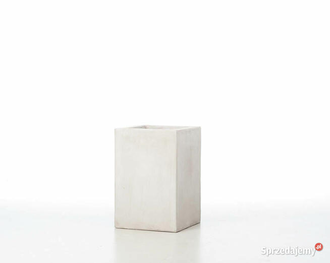 Donice Terzo lekka, trwała, nie betonowa, styrobeton Polytech