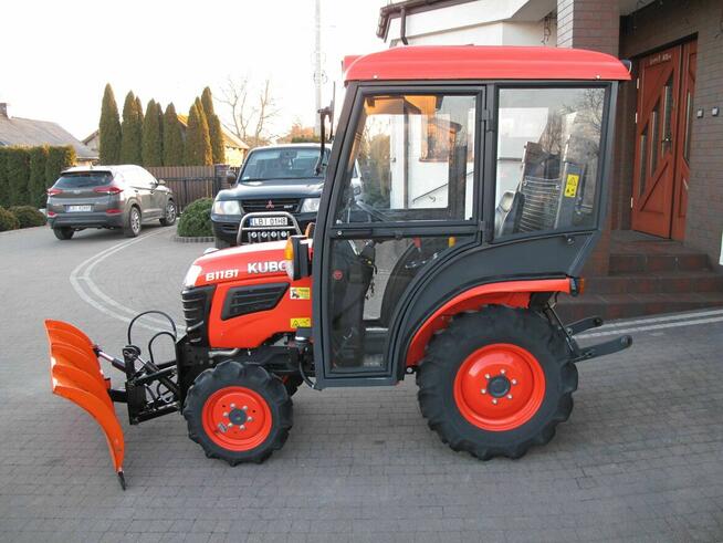 Mini Traktorek B1181 4X4 18KM Wspomaganie Mały Ogrodniczy