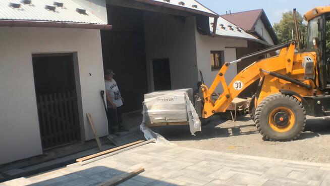 Usługi Koparką Koparko ładowarką