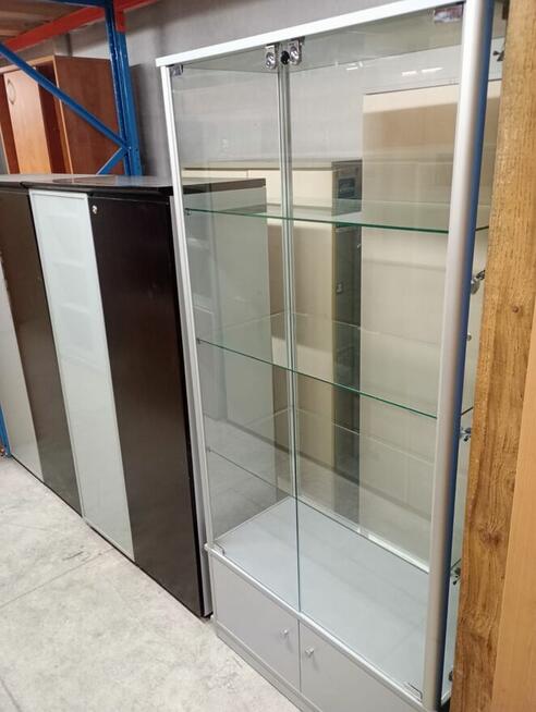 Regał witryna szklona stojąca regały witryny szklone do domu