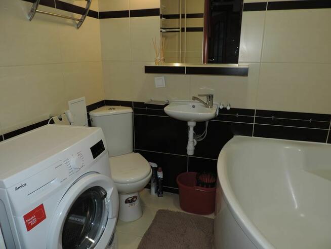 umeblowana kawalerka z miejscem parkingowym i piwnicą