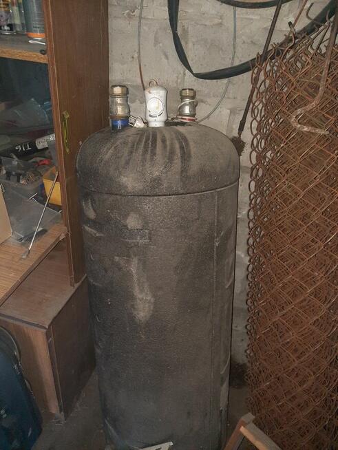 Dwu letni bojler 120l. ocieplony z wężownicą z grzałka 1200W
