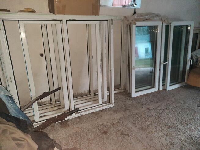 8 letnie okna PCV + drzwi wejściowe metalowe ocieplane