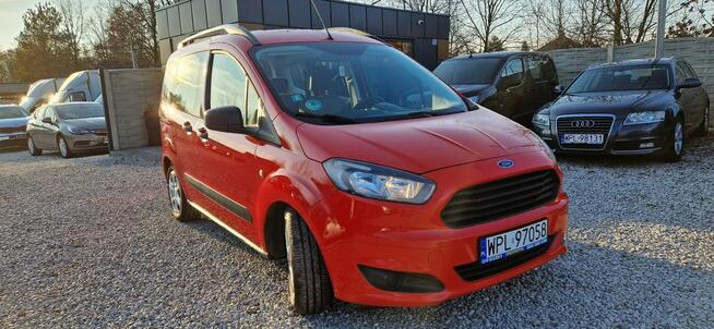 Ford Tourneo Courier Zarejestrowany Bezwypadkowy