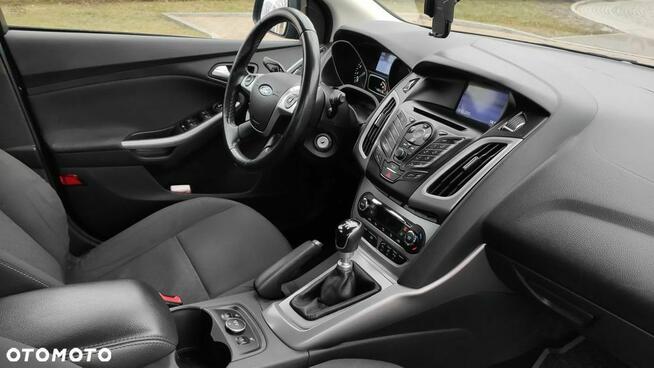 Ford Focus Kombi 1.0 benzyna 125 KM bogate wyposażenie