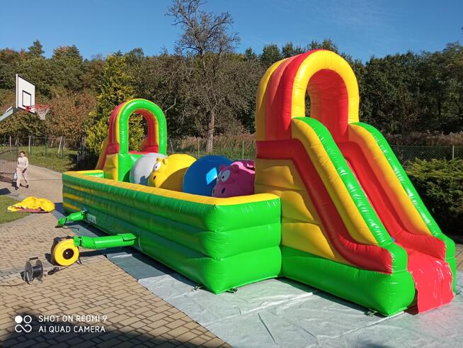 Wynajem i obsługa atrakcji plenerowych, dmuchańce, karuzele.