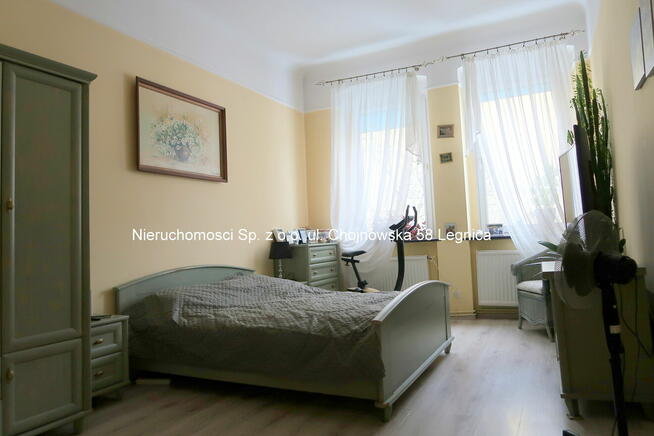 PIĘKNE, DUŻE MIESZKANIE W CENTRUM LEGNICY- 5 POKOI, 1 PIĘTRO
