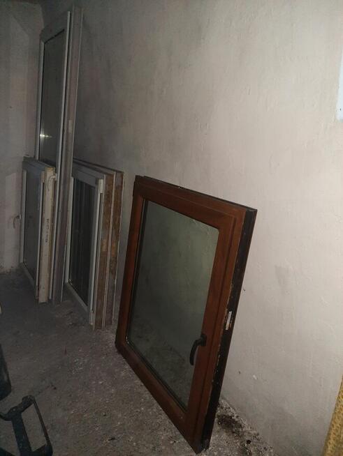 8 letnie okna PCV + drzwi wejściowe metalowe ocieplane