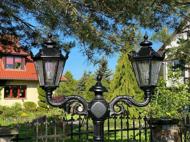 lampa żeliwna parkowa