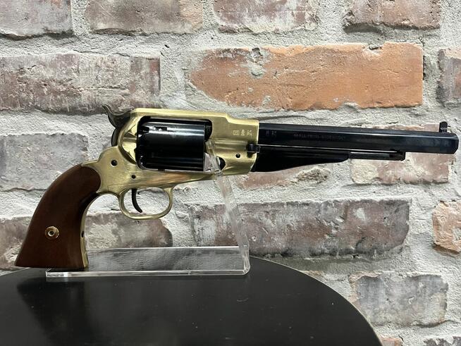 Rewolwer czarnoprochowy Remington 1858 Texas RGB44