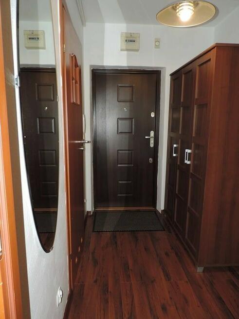 umeblowana kawalerka z miejscem parkingowym i piwnicą