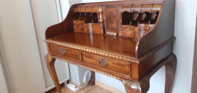 Zabytkowe biurko