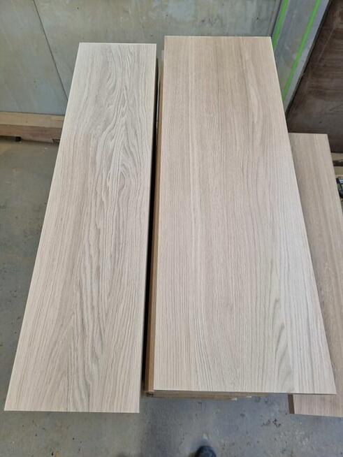 Stopnie ,Trepy , Schody drewniane ,nakładki jesion , dąb na