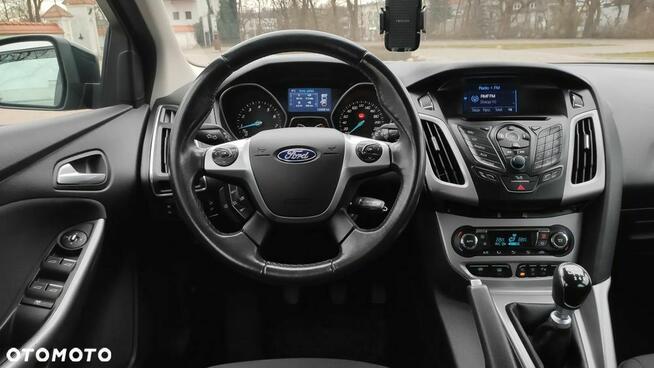 Ford Focus Kombi 1.0 benzyna 125 KM bogate wyposażenie