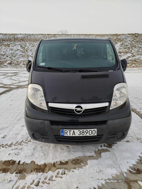 Opel Vivaro 9 osobowy