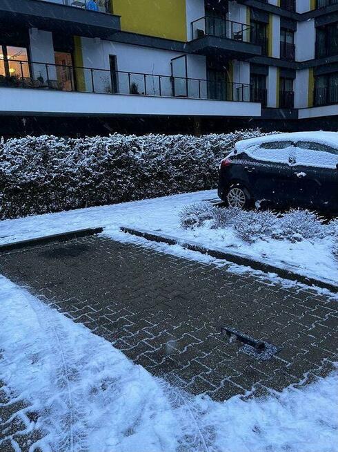 Wynajmę zewnętrzne miejsce parkingowe w Poznaniu przy ulicy