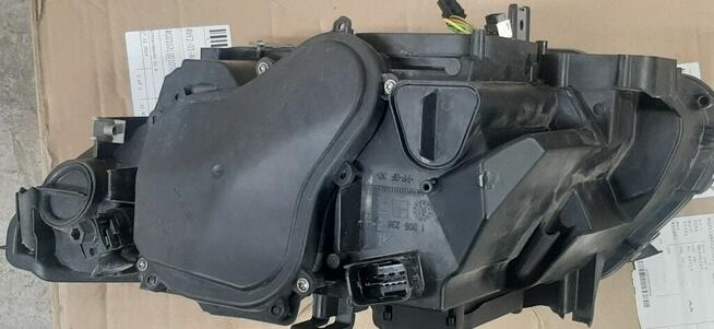 Reflektor BMW 3 E90,E92,E93