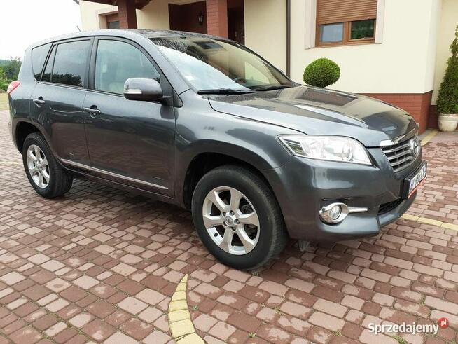 Toyota RAV 4 III 2.2 D-4D Prestige NAVI