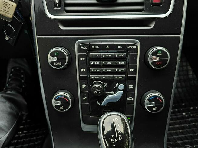 Volvo V60 4x4/Automat/PodgrzewanaSzybaFotele/