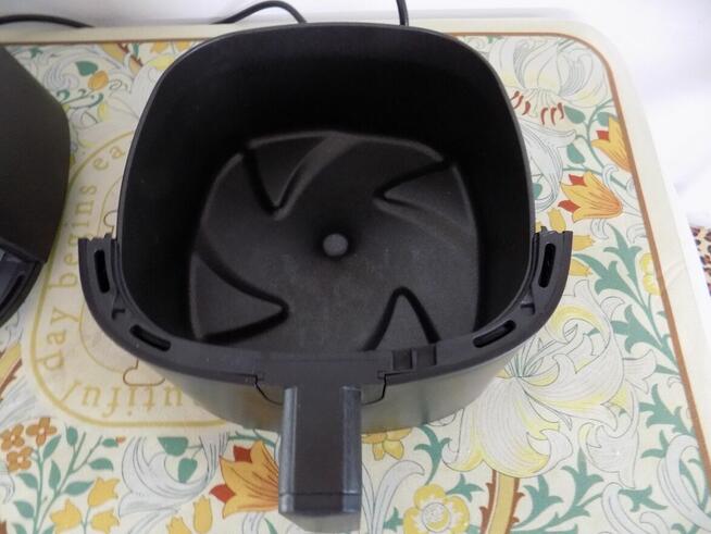 FRYTKOWNICA AIR FRYER