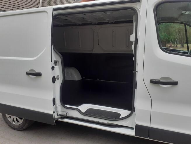 Renault Trafic 2.0 DCI 145KM Long