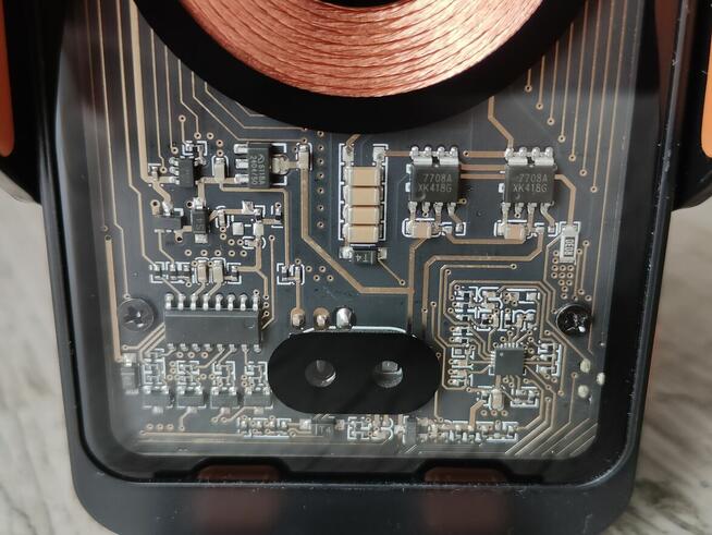 ESSAGER T11 Uchwyt / ładowarka bezprzewodowa samochodowa