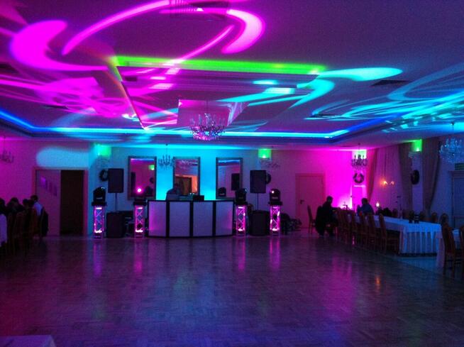 Realizacja techniczna imprez - Scena - Światło - Dźwięk