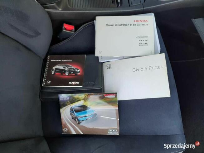 Honda Civic VIII 2.2i-CTDi Executive