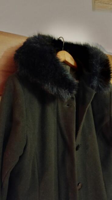 Krótki płaszcz butelkowa zielenń 48