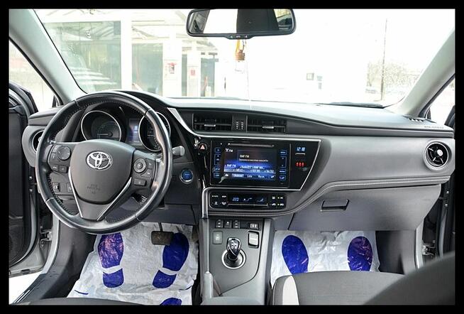 Toyota Auris - Freestyle Edition - 1.8 Hybrid