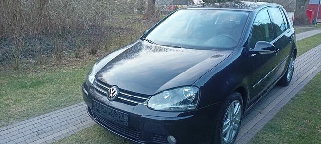 Volkswagen Golf 1600 MPI benzyna