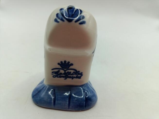 Bibelot drobiazg porcelanowy but chodak wykałacznik hole