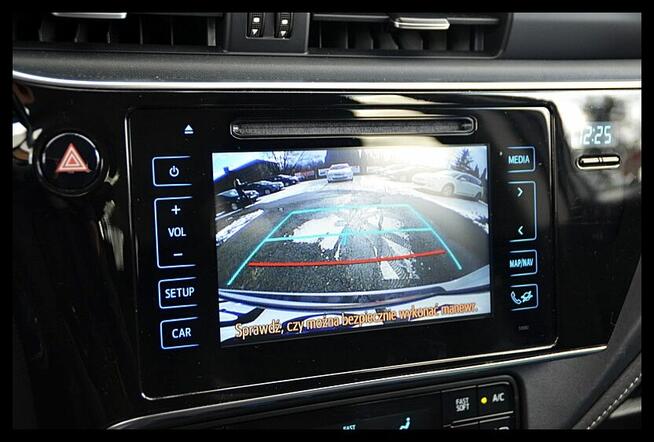 Toyota Auris - Freestyle Edition - 1.8 Hybrid