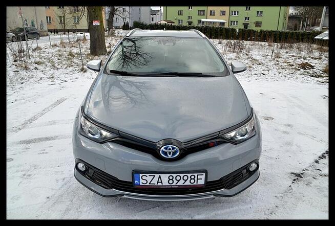 Toyota Auris - Freestyle Edition - 1.8 Hybrid